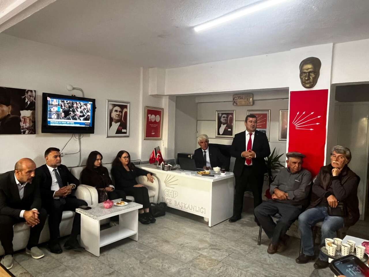 CHP Muğla İl Başkanı Karahan Yatağan’da Konuştu: “Adres Cumhuriyet Halk Partisi İse Partiyi Neden Bırakıyoruz?” 4